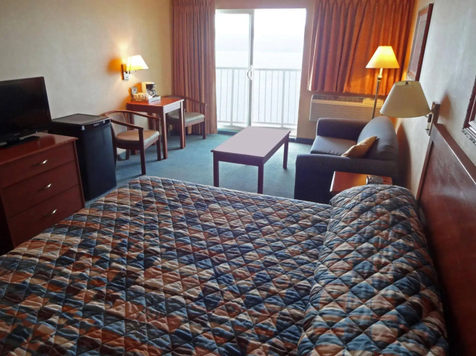 Beach Gardens Resort and Marina