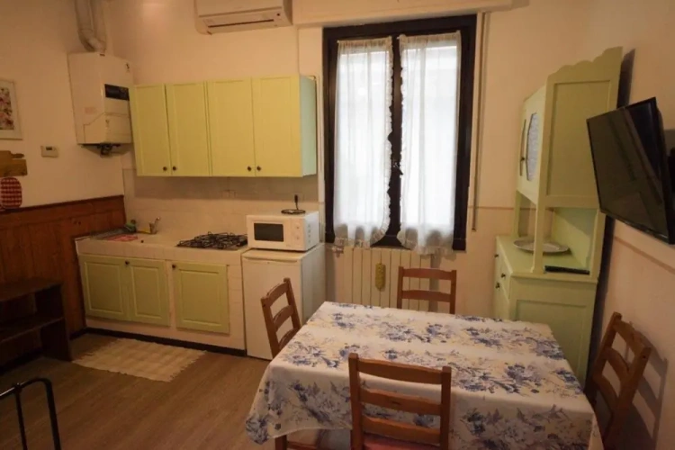 1 Bedroom Apartment with balcony