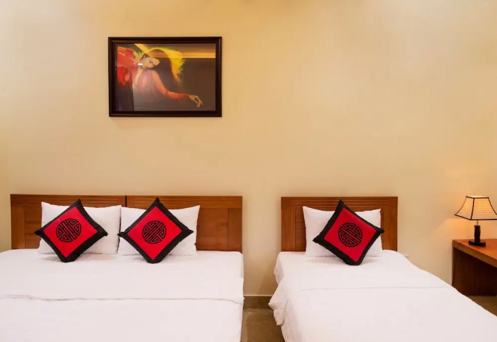 HT Riverside Homestay