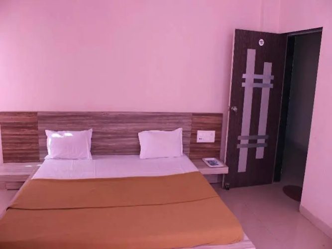 Dreamland Hotel