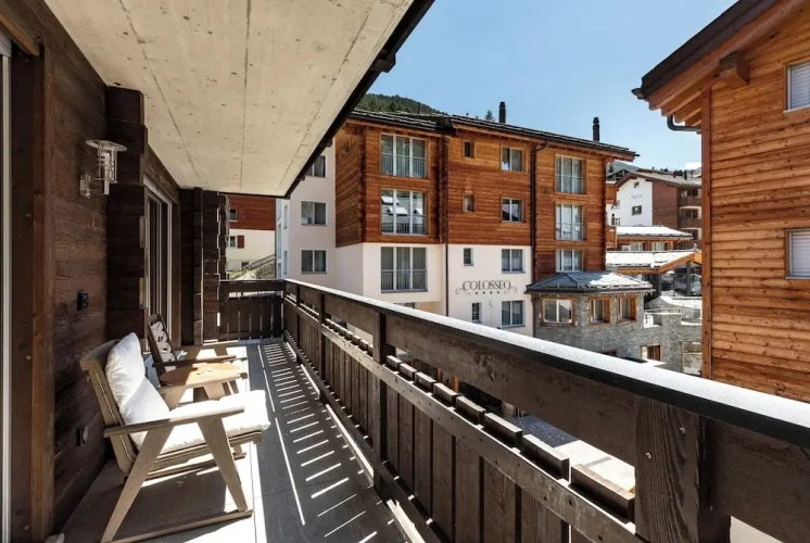 2 Bedrooms Luxury Apartment