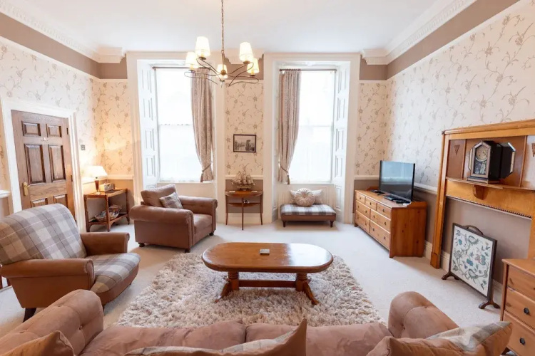 Luxury Nautical Apartment Central Free Parking