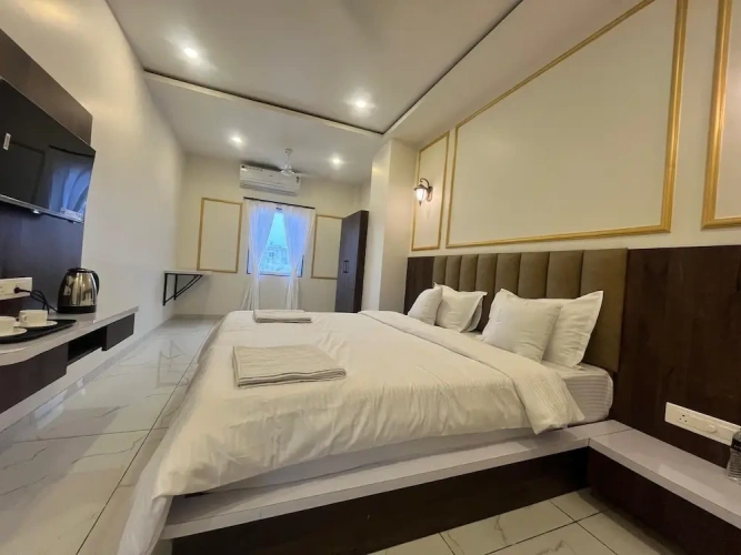 Superior Double room with city view