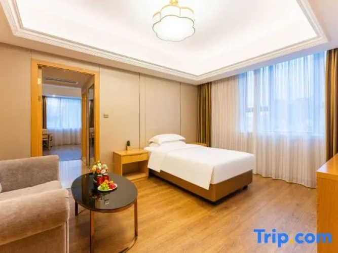Deluxe Double Suite