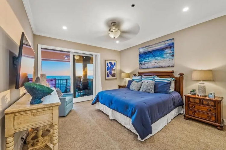 Oceanview 3B Condo w Beach Access Heated Pool