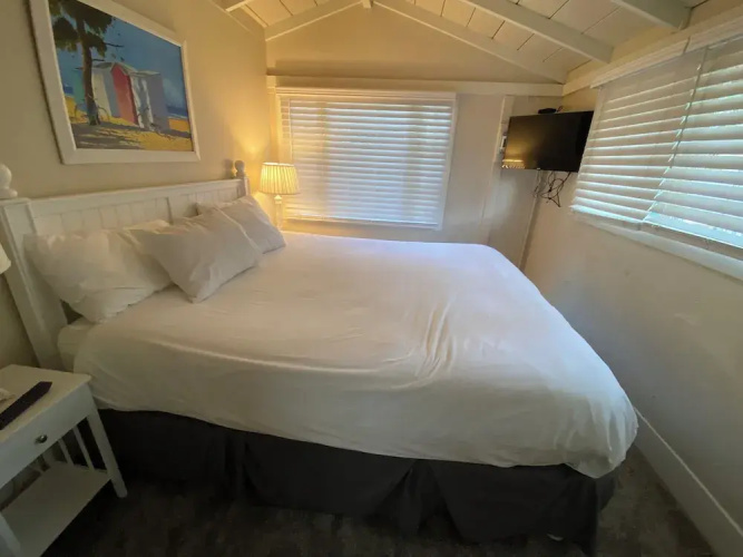 Carmel Dolores Cottages