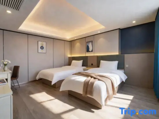 Twin Family Suite