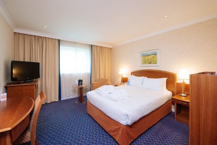 Premier room