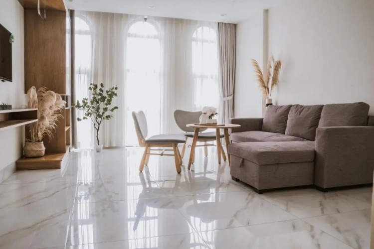 2 Bedrooms Apartment