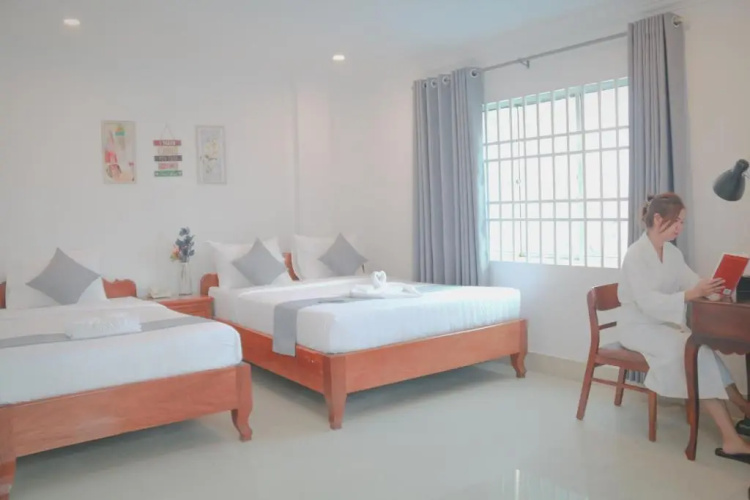 White Corner Hotel