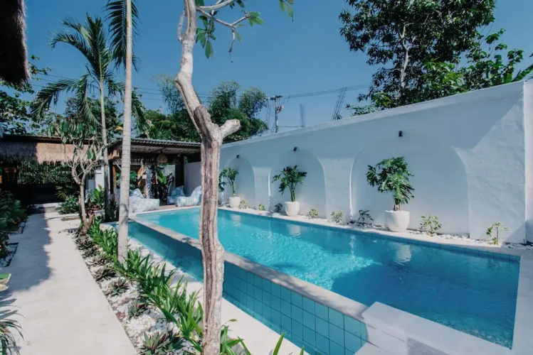 28 Degrees Lembongan