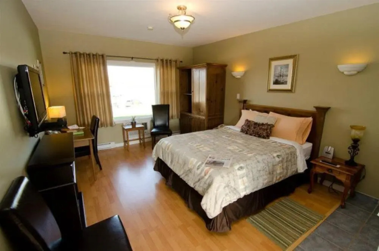 Antigonish Evergreen Inn