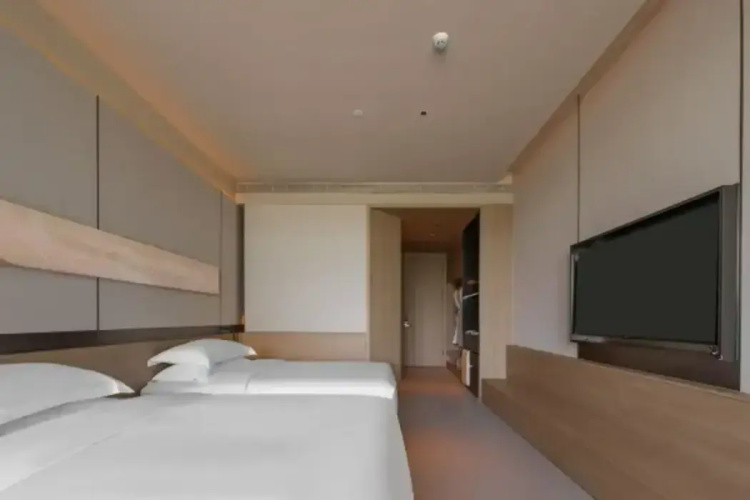 The Lucid Resort Deqing