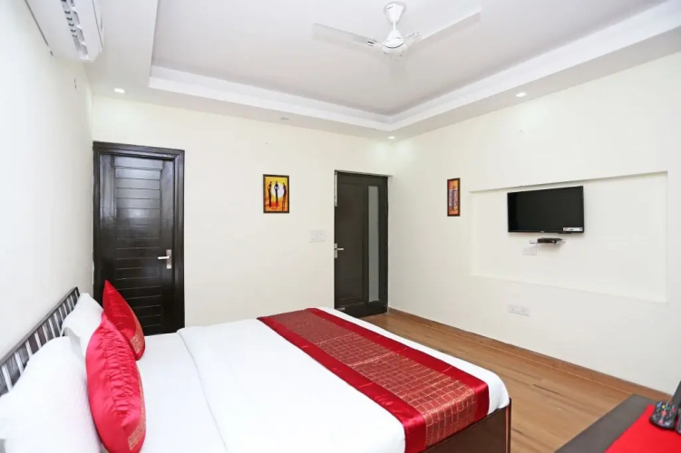 Maira Homes By OYO Rooms