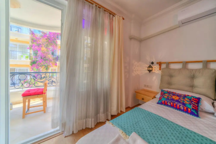 Luna Apartment