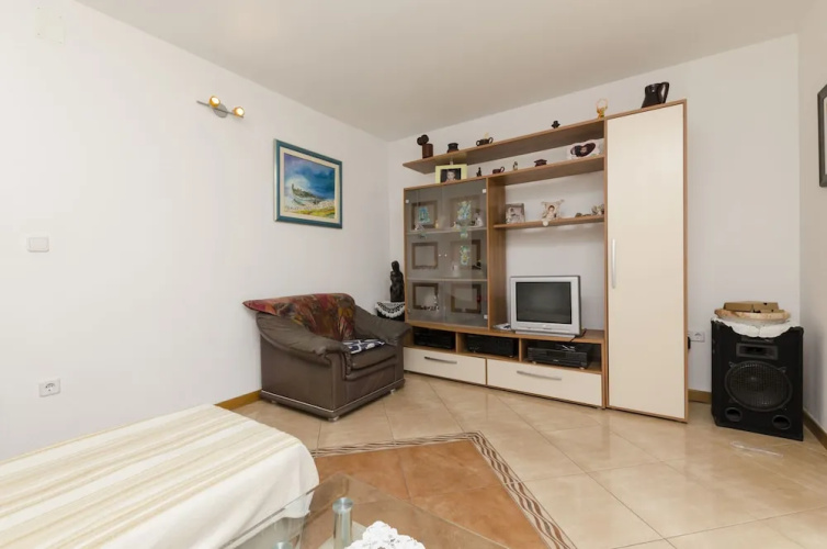Apartments Marinko