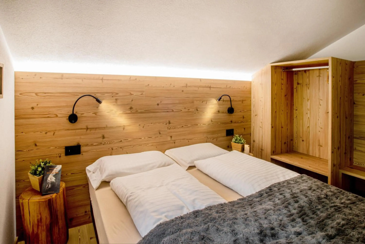 Pradella Apartments