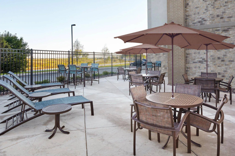 Hampton Inn & Suites Milwaukee/Franklin photo 24