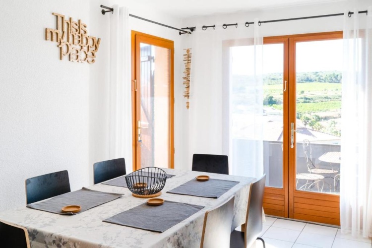 2 Bedrooms Cottage