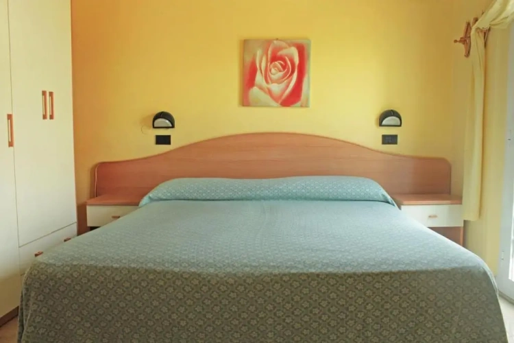 Standard Triple room with balcony