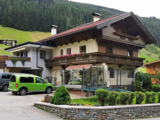 2 Bedrooms Apartment with balcony