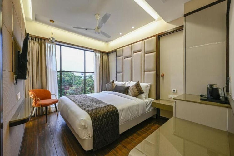 Hotel Grand Girdhar Premier