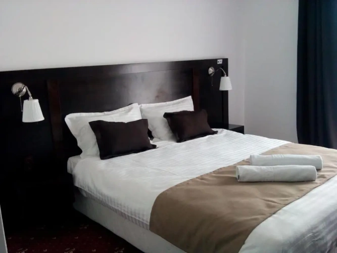 1 Bedroom Suite