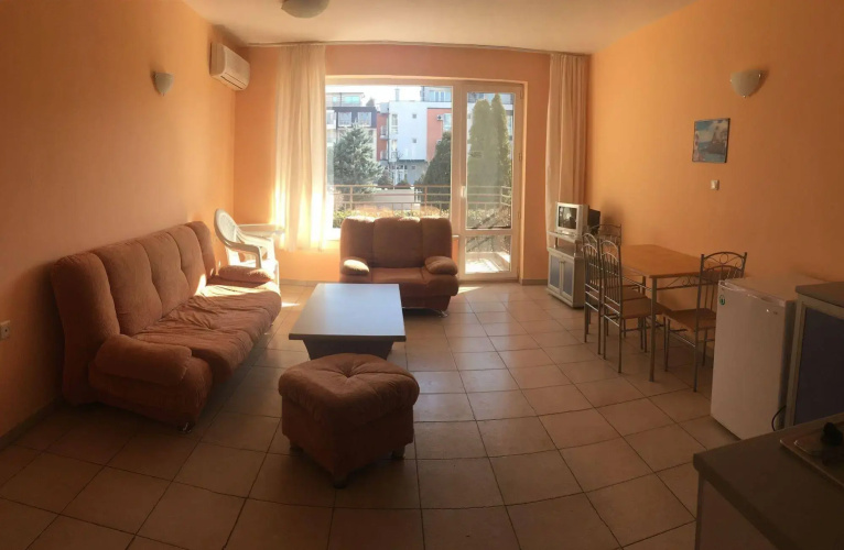 La Playa Apartments