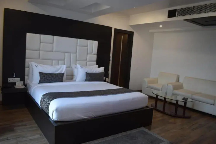 V Hotels
