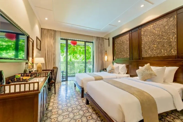 Deluxe Twin room with balcony and with pool view