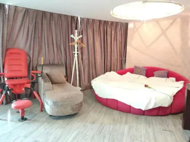 Borui Business Hotel