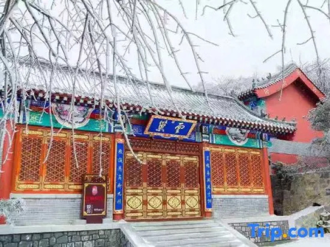 Yunchao Hotel