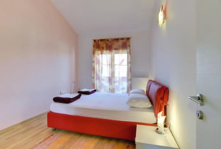 3 Bedrooms Apartment