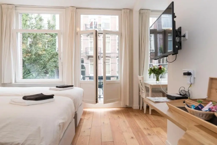 Double Studio with balcony