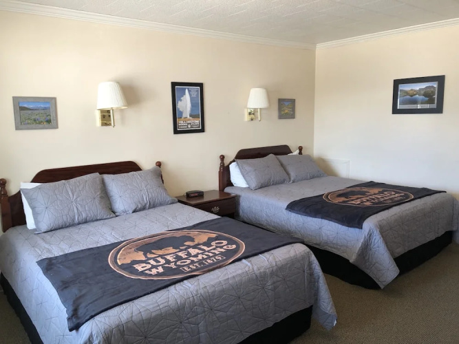 Historic Mansion House Inn