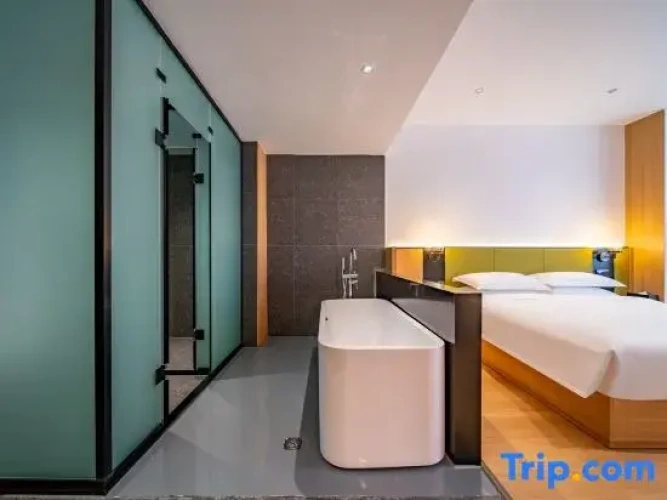 Standard Double room with river view