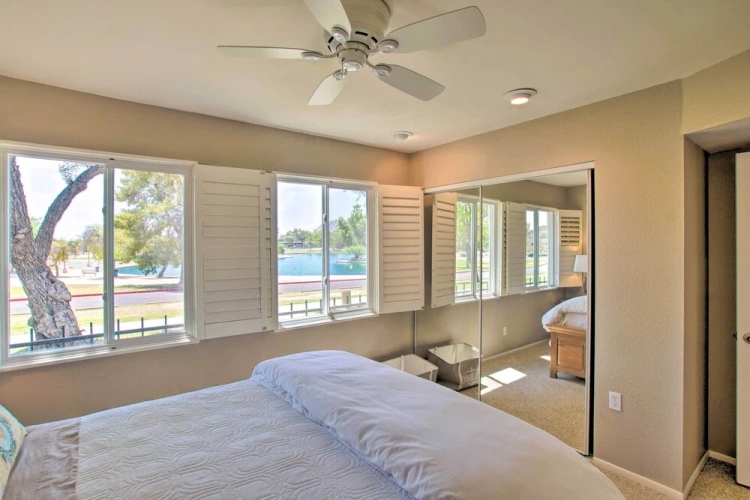 2 Bedrooms Apartment