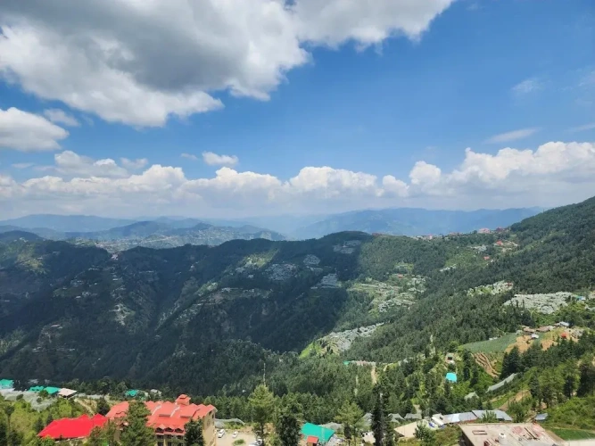 Standard Club room with view