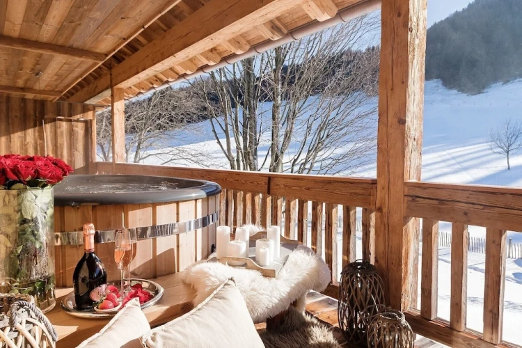 2 Bedrooms Standard room with mountain view