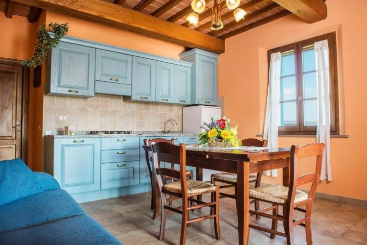 2 Bedrooms Apartment