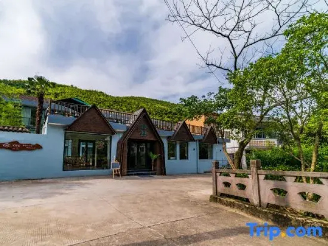 Jiulong Lake Youjianshan B&B