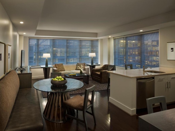 1 Bedroom Platinum Suite
