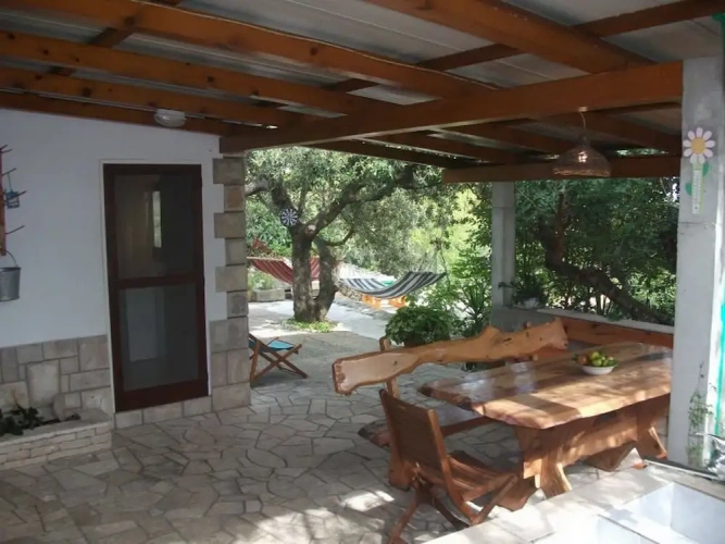 2 Bedrooms Cottage