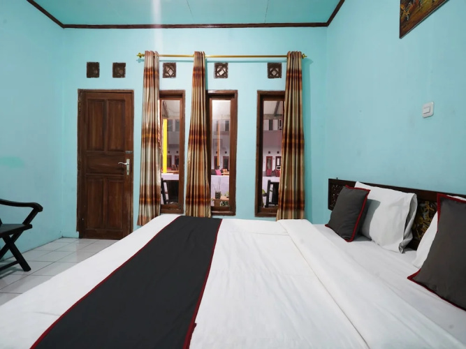 Capital O 93262 Hotel Cherish 2