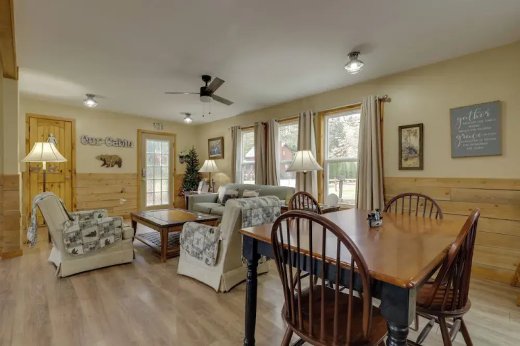 Pet-friendly Sevierville Apt < 10 Mi to Dollywood!