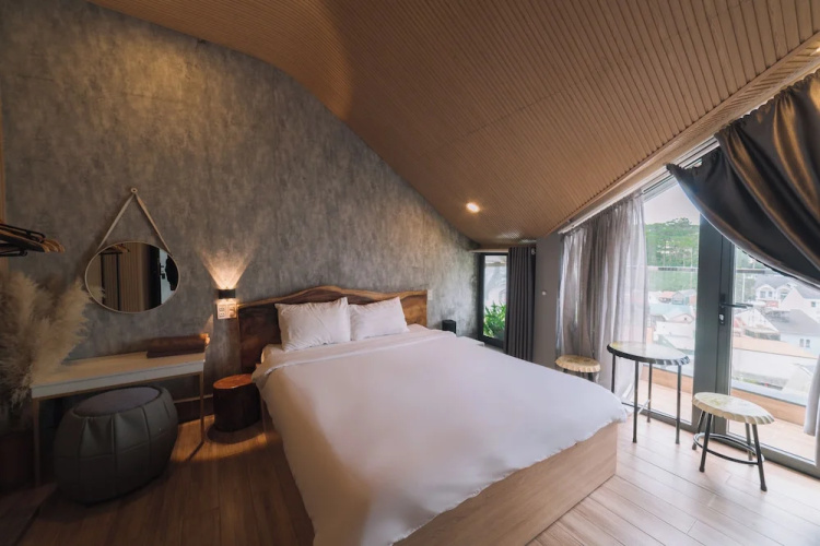 Suda House