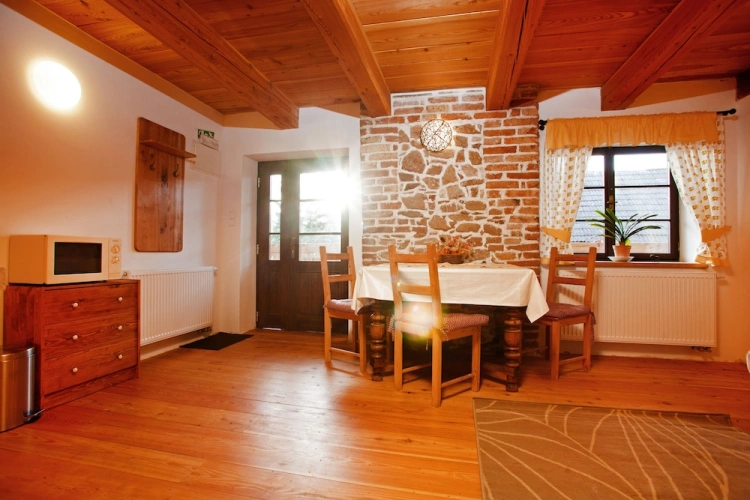 Standard Duplex room with courtyard view