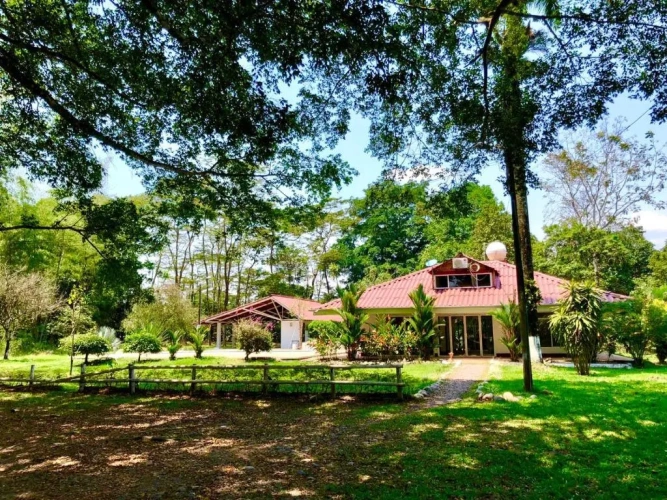 3 Bedrooms Villa