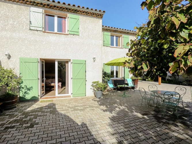 Holiday Home in Bormes-les-mimosas Near Sea