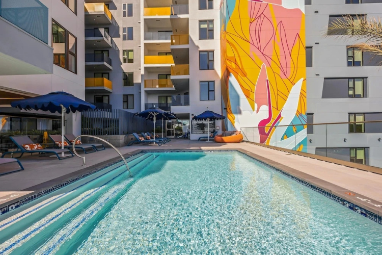 Luxury 2BR by Oneluxstay